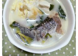 鲫鱼炖汤