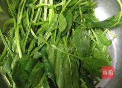 凉拌菠菜粉丝的做法图解2