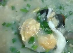 潮汕砂锅粥（皮蛋咸蛋瘦肉粥)