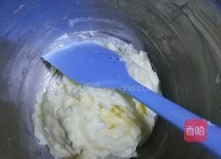 乳酪面包的做法图解2