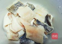 糖醋鱼块的做法图解1
