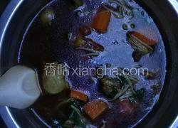 砂锅西红柿土豆炖牛腩（毛豆）