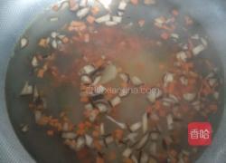 胡萝卜香菇双米粥的做法图解7