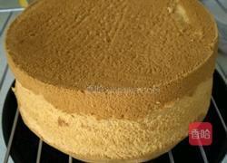 草莓奶油蛋糕的做法图解1
