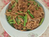 蒜苔肉丝炒饼