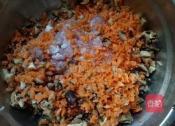 香菇胡萝卜猪肉馅的做法图解8