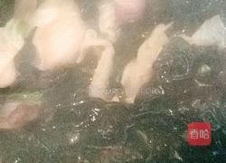 白菜木耳炒肉的做法图解4
