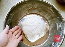 猪肉芹菜馅饺子的做法图解2
