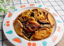 烤鸡肉蘑菇面