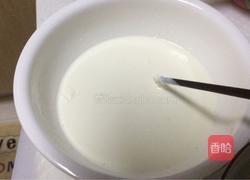 草莓奶油蛋糕的做法图解1