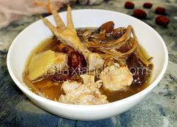 茶树菇排骨鸡爪汤