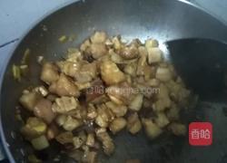 土豆红烧肉的做法图解9