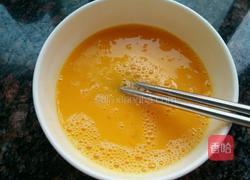 滑蛋虾仁饭的做法图解4