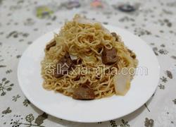 牛筋丸黑椒汁炒面