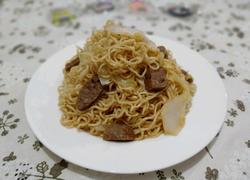 牛筋丸黑椒汁炒面