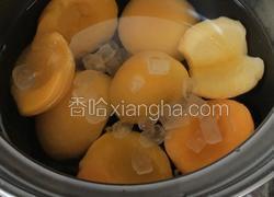 砂锅黄桃罐头