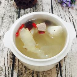 百合沙参玉竹淮山瘦肉汤的做法[图]