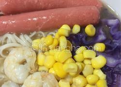什锦酸辣汤面