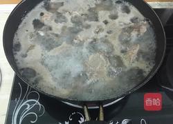 南北杏菜干无花果排骨汤的做法图解4