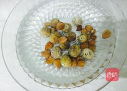 南北杏菜干无花果排骨汤的做法图解3