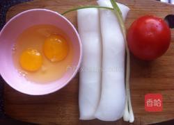 西红柿鸡蛋年糕汤的做法图解1