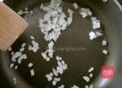 番茄酱虾仁意面（12个月以上的宝宝）的做法图解6