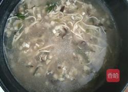 降温的早晨怎么吃――一碗酸辣的胡辣汤和油饼的做法图解7
