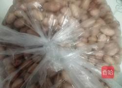 油炸花生米的做法图解1