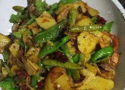 干锅土豆片煸豆角