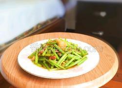 椒盐咸肉炒芦蒿