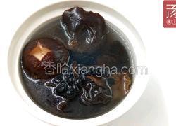 黑豆黑木耳炖乌鸡汤 补充天然雌激素