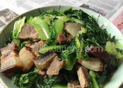 腊肉炒油麦菜