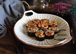 鱼子酱什锦包饭