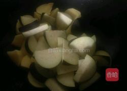 土豆烧茄子的做法图解9