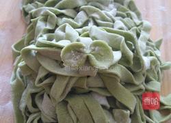 菠菜面条的做法图解8