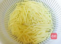 麻椒油土豆丝的做法图解2