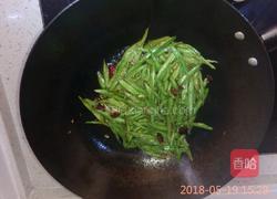 干煸豆角的做法图解5
