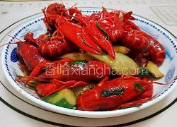 十三香麻辣小龙虾