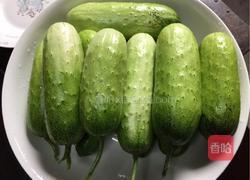 酸辣黄瓜的做法图解1