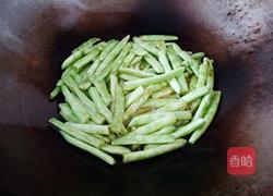 蒜香干煸四季豆的做法图解8