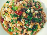 芹菜榨菜肉沫的做法[图]