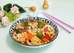 鸡米头炒藕片