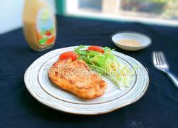  法式沙拉酱锅煎香甜鸡脯