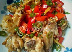 鸡翅膀炒青红椒