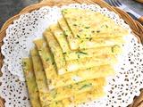 银鱼黄瓜蛋饼