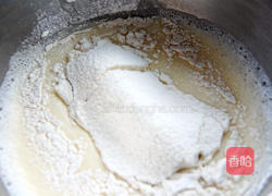 宝宝最爱辅食-香蕉班戟卷的做法图解4