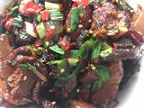 腊肉炒蕨粑
