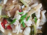 酸汤巴沙鱼