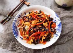红椒木耳炒鸡丝