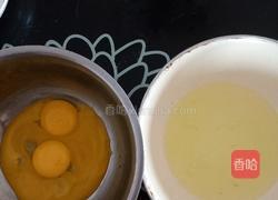 八寸戚风蛋糕的做法图解1